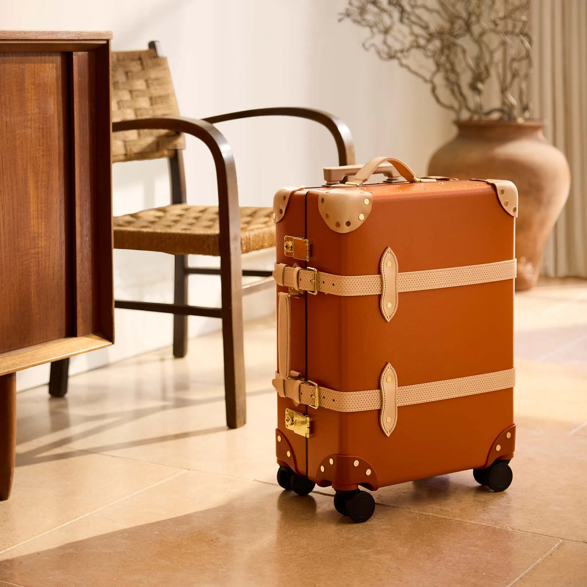 Cotswolds · Carry-On - 4 Wheels | Orange/Natural/Brass