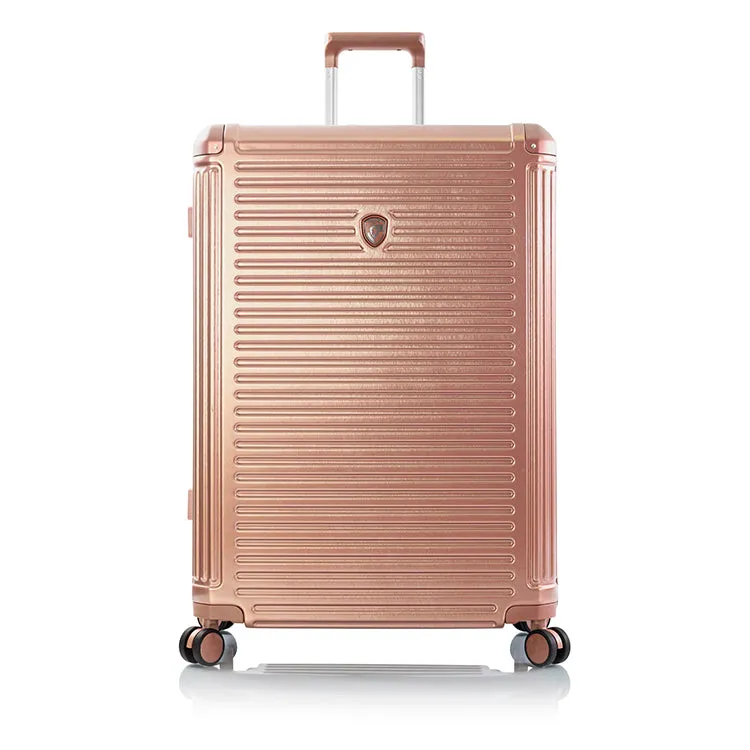 Edge 30" Luggage