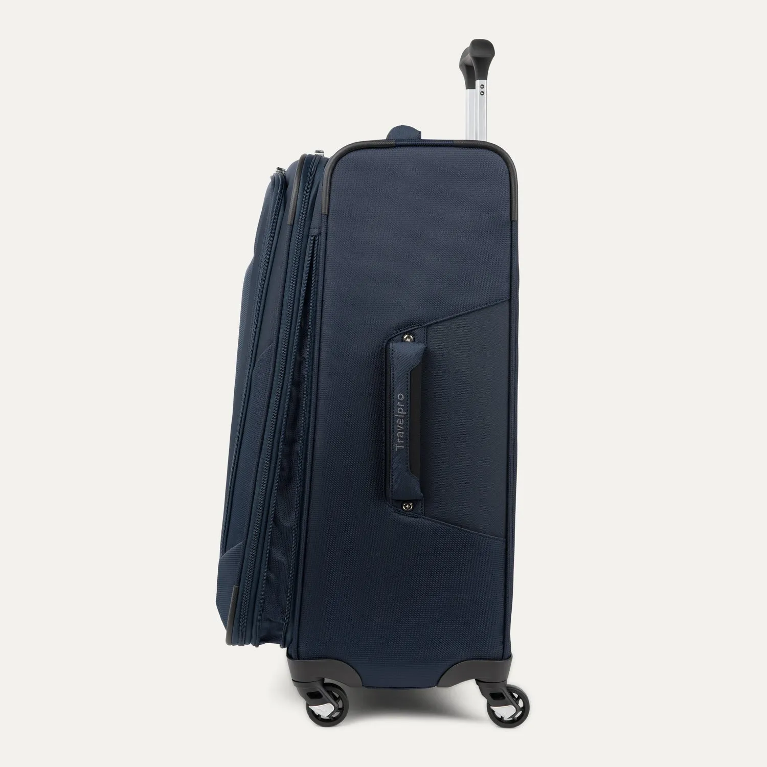 Maxlite® 5 25" Medium Check-In Spinner