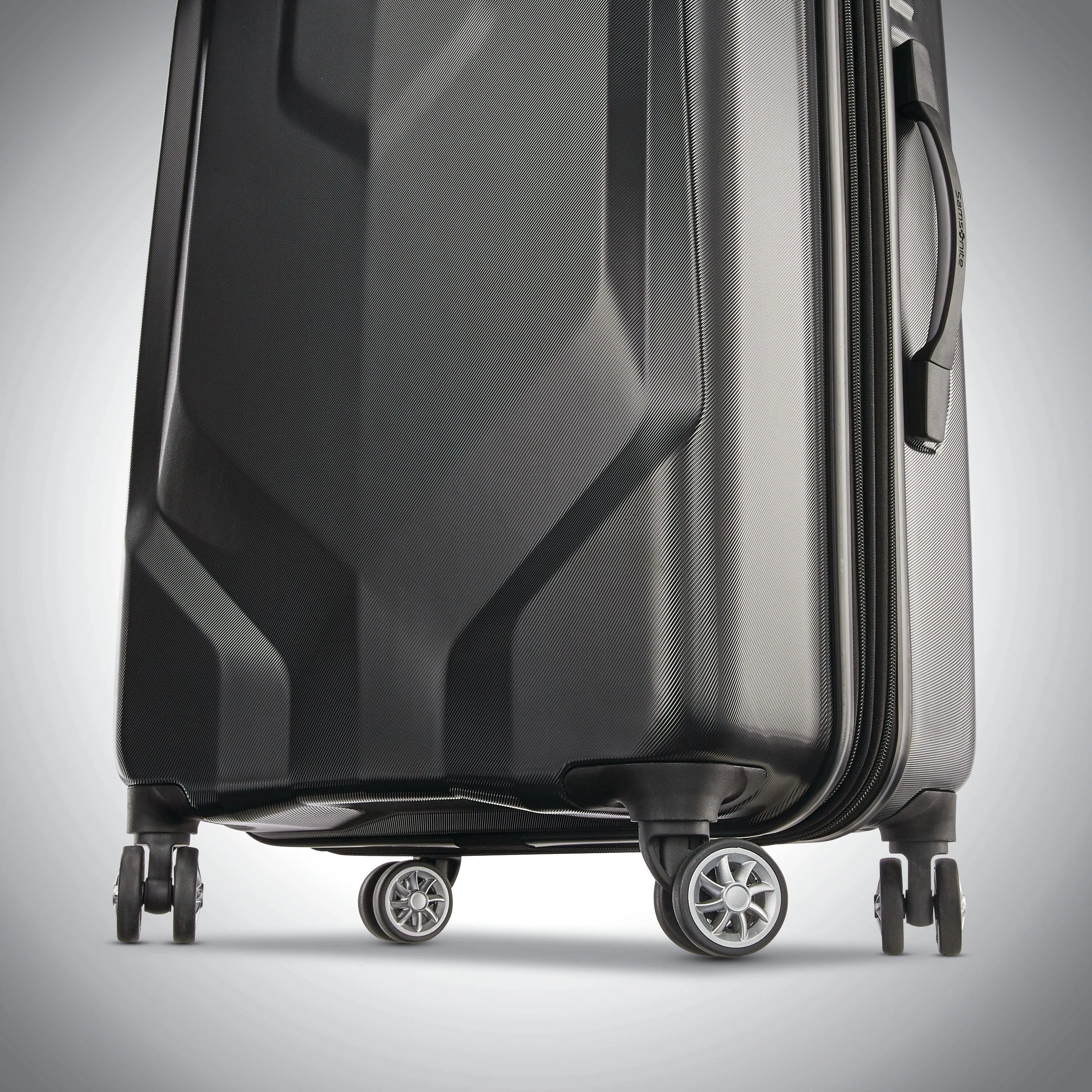 Opto PC 2 Hardside Medium Luggage