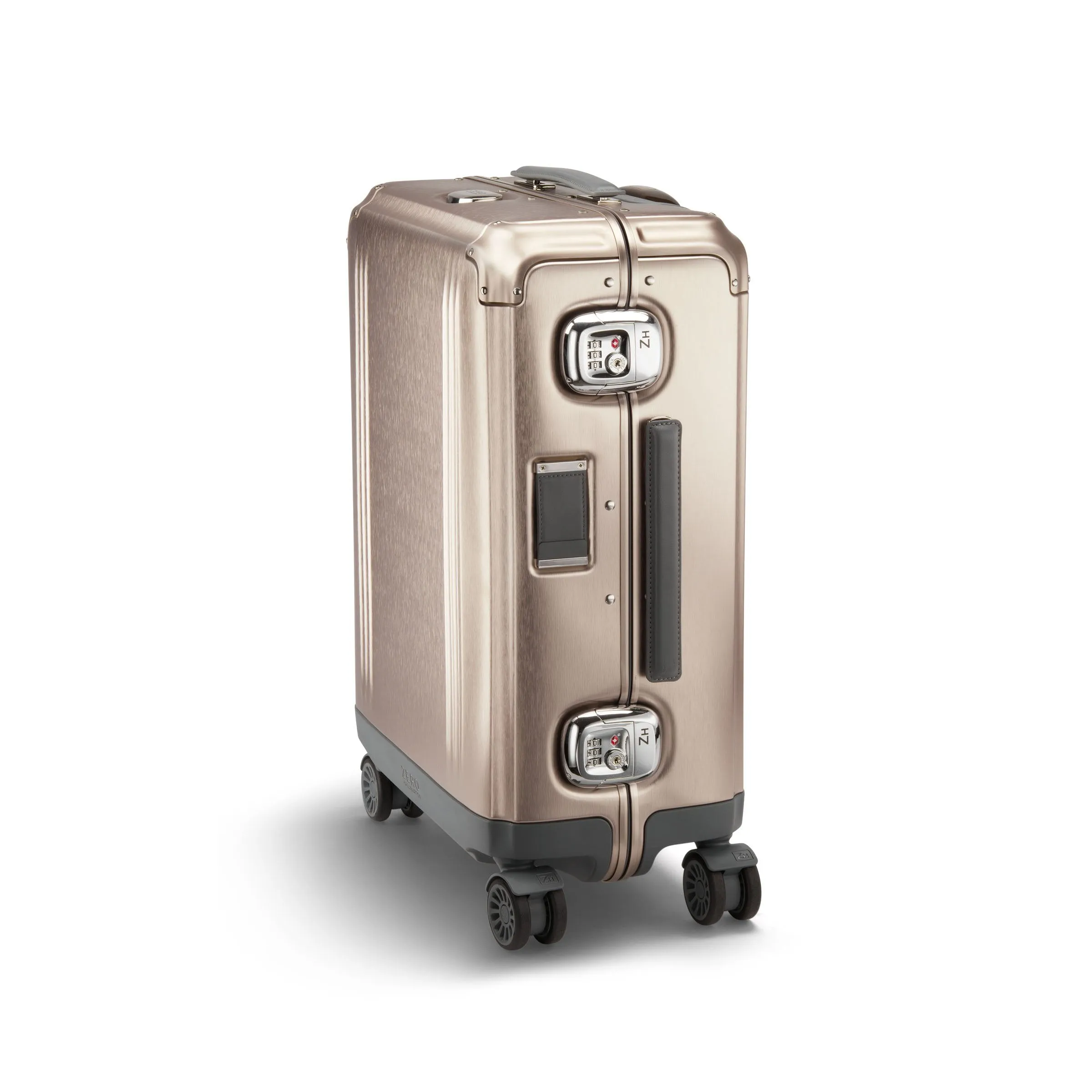 Pursuit Aluminum | Continental Carry-On Case 39L