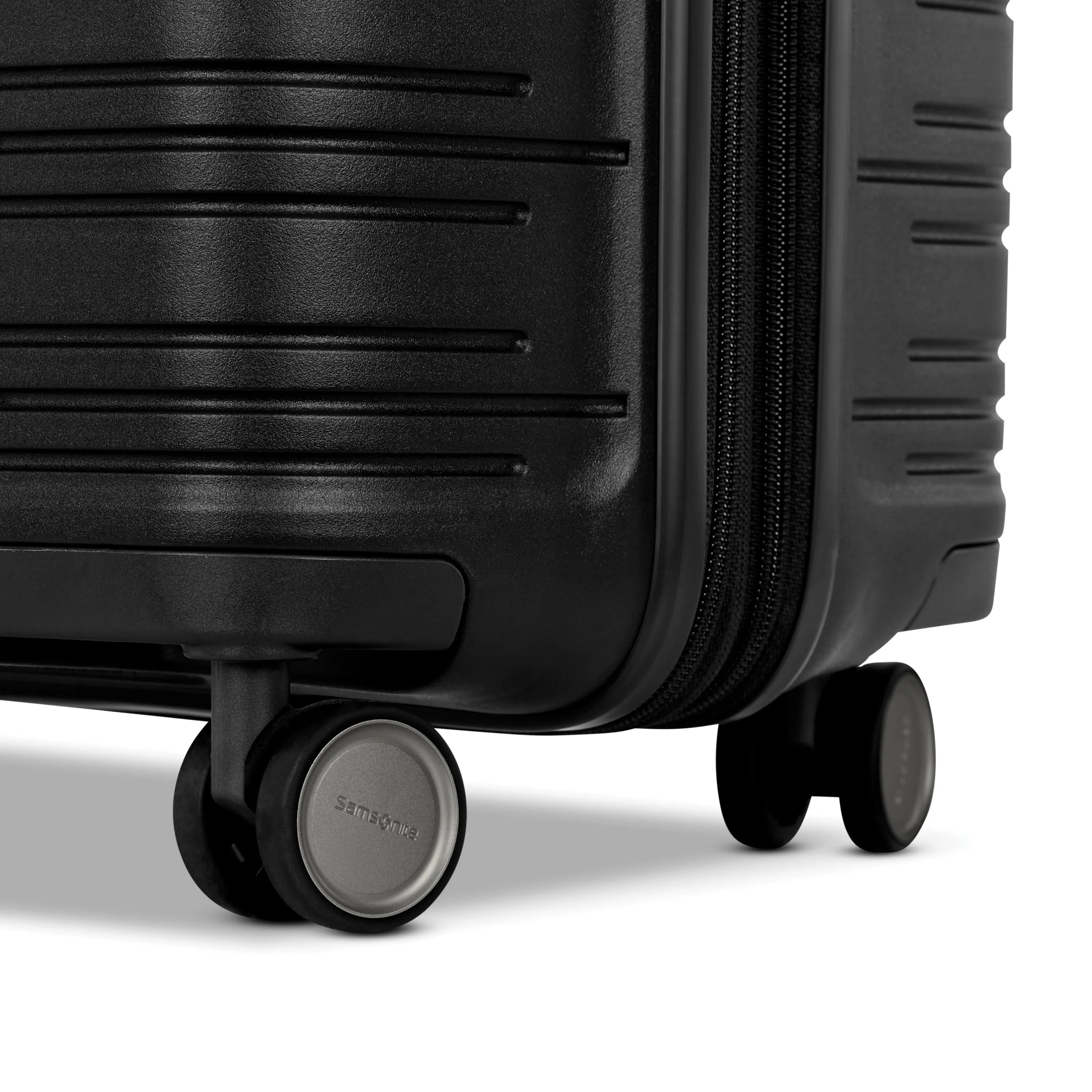 Samsonite Elevation Plus Spinner Carry-on