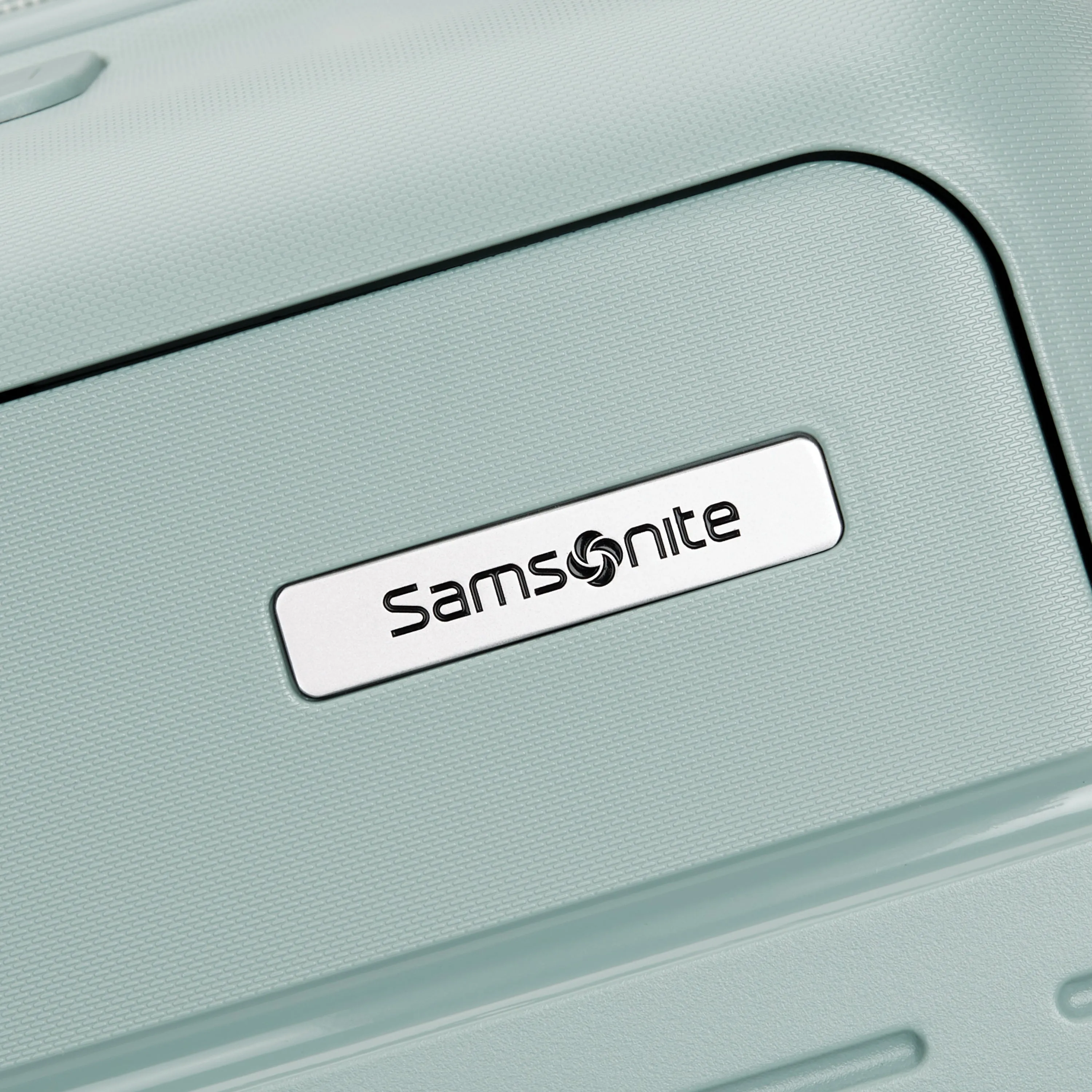 Samsonite Elevation Plus Spinner Carry-on